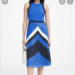 Banana Republic geometric pleated dress